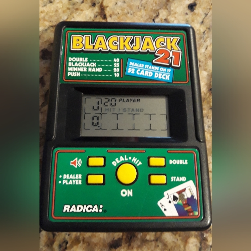 RADICA BLACKJACK 21 HANDHELD ELECTRONIC CARD GAME - MODEL 550